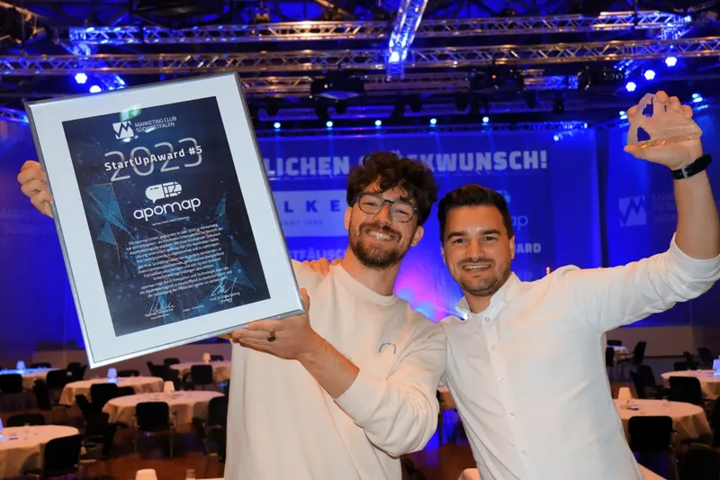 Philipp und Moritz Schäfer mit dem StartUpAward 2023